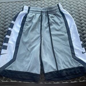 Men’s size small Nike shorts
